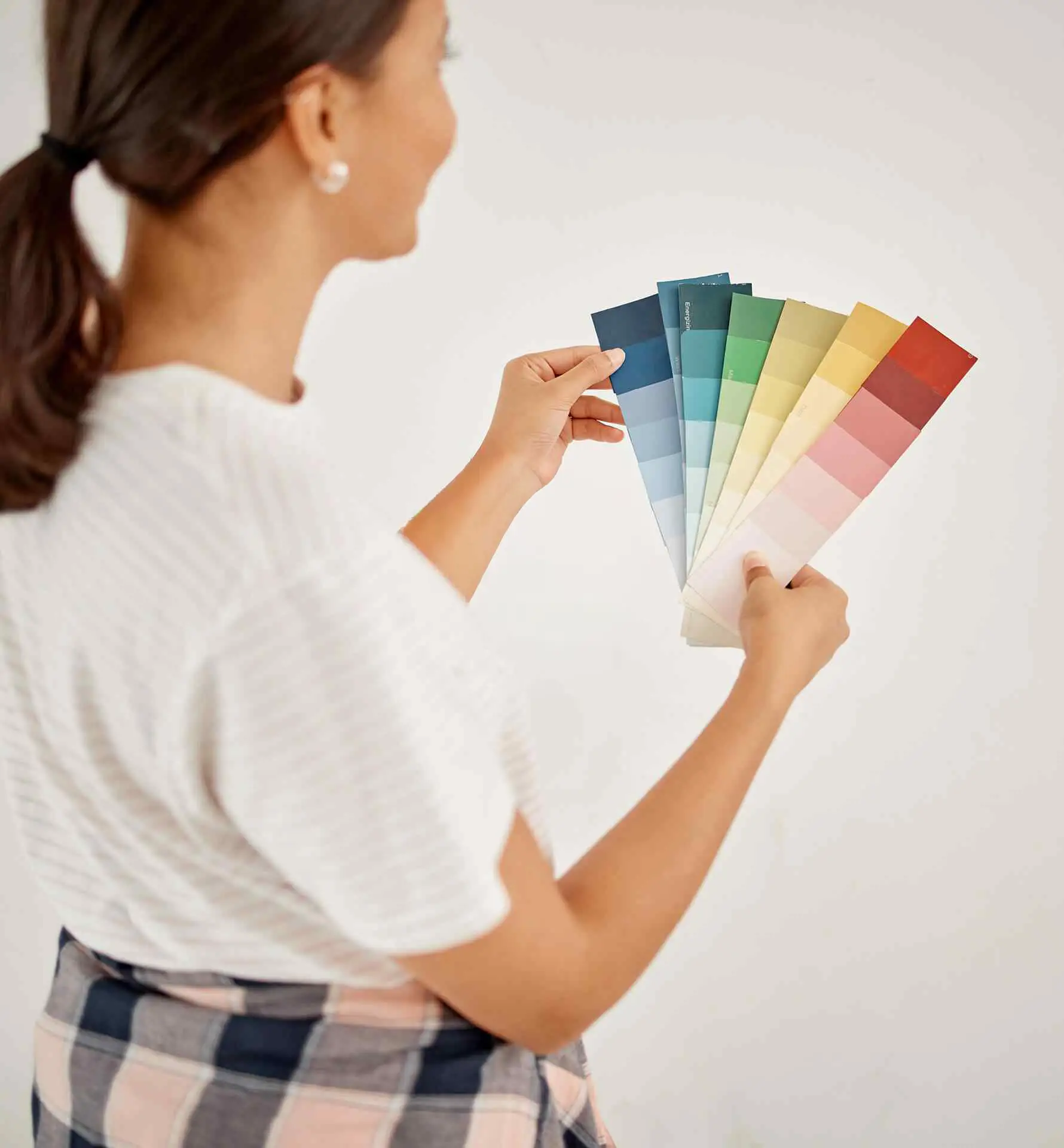 Colour matching and paint selection for a home decorating project